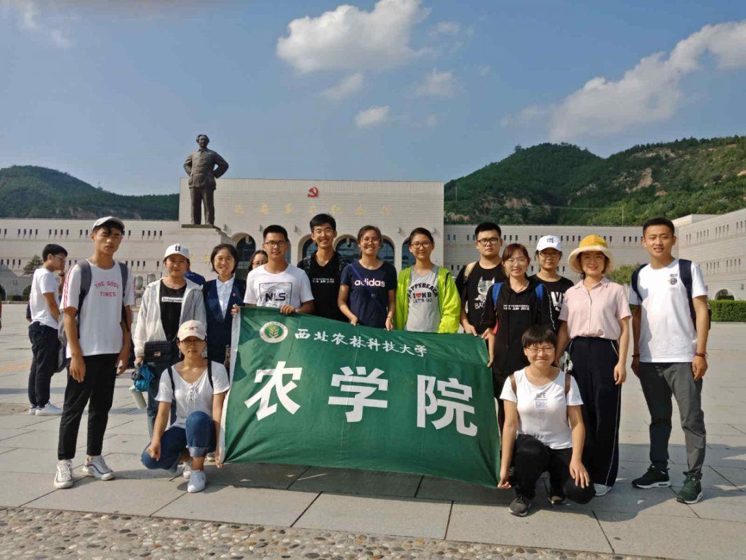 云台山景区因“男女妲己”道歉，扮演者已暂停工作，网友：管真宽