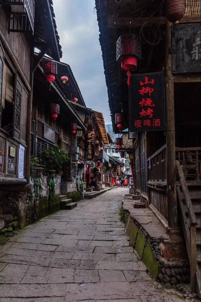 金鹰基金：政策堆积烘热市场信心 强势上涨扭转悲观预期